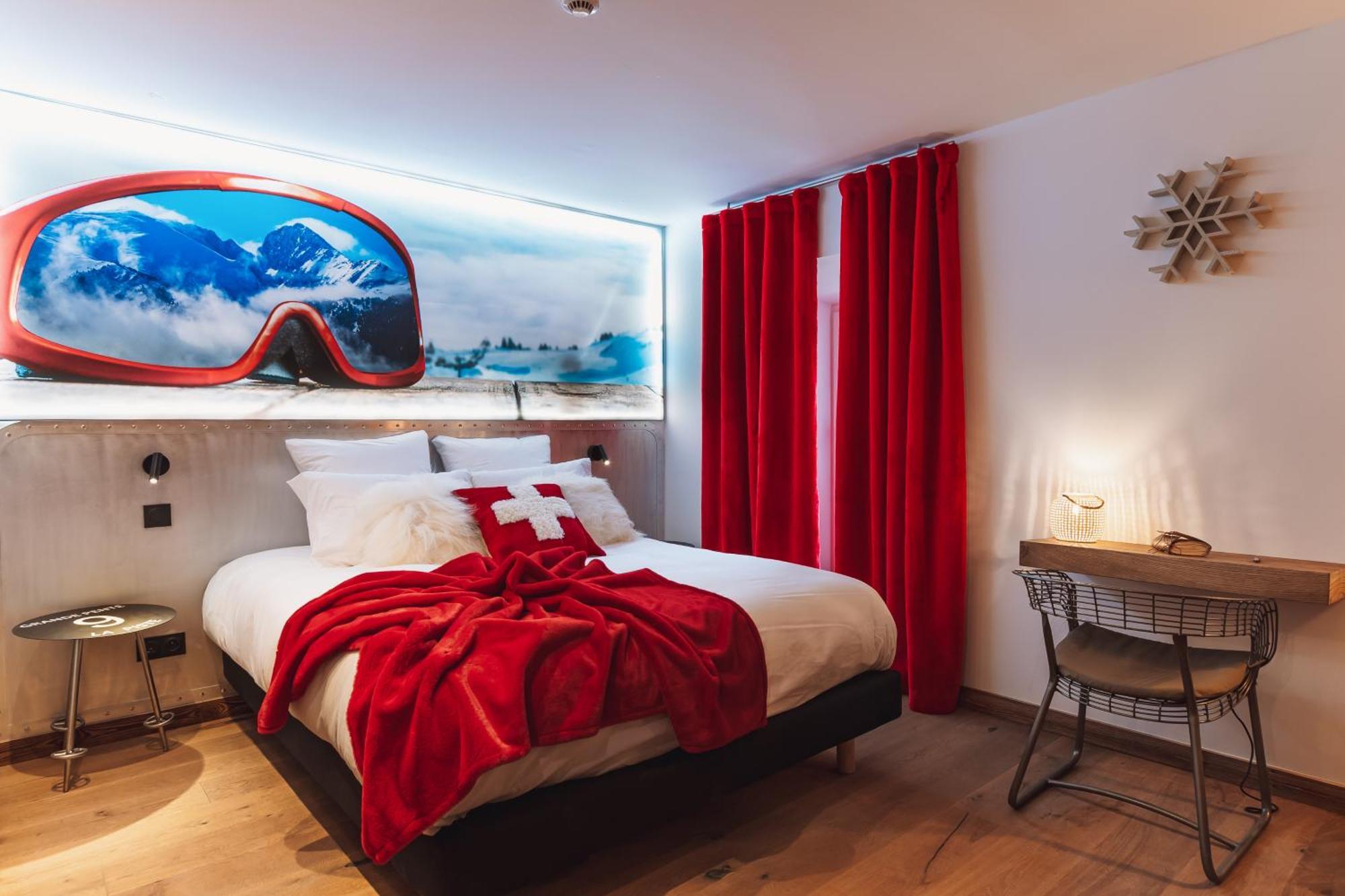 Grand Hotel L'Ermitage Font-Romeu-Odeillo-Via Εξωτερικό φωτογραφία